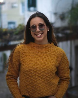 微笑，一个人，看着相机，幸福，肖像，前视，眼镜，时尚