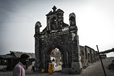 街头摄影，印度街头，碎石，旧，教堂，纪念碑，铁锈，建筑