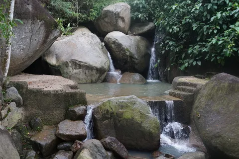 瀑布,环绕,大型,岩石,植物,瀑布,上游,源头 瀑布,环绕,大型,岩石,植物,瀑布,上游,源头