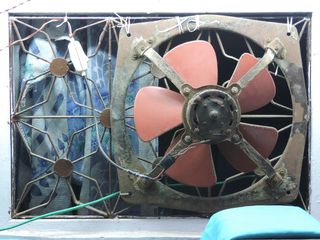 扇子，电子，窗户，沉着，垃圾，旧，物体，红色