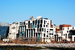 白色混凝土建筑