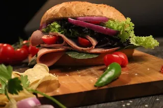 汉堡，三明治，食物，面包，植物，调味品，面包，烹饪