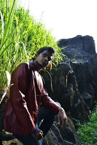 男孩，姿势，男人，夹克，摇滚，t恤，牛仔裤，年轻