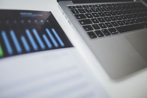 MacBook纸质图表 MacBook纸质图表