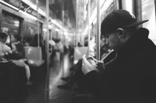 纽约，美国，通勤，城市，大都市，电子游戏，屏幕时间，千年