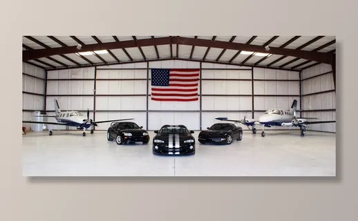 照片，三辆，黑色，车辆，两辆，白色，飞机，轻巡洋舰