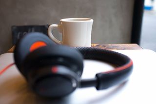 黑色、耳机、白色、陶瓷、马克杯、耳机、声音、旅行