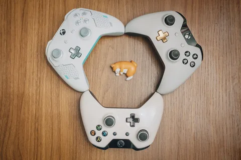 三灰白色 Xbox 控制器 三灰白色 Xbox 控制器