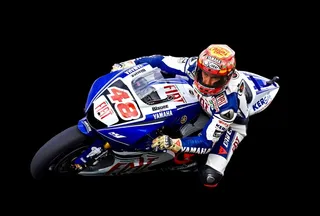 lorenzo、jorge、moto gp、摩托车、赛车手、黑色背景、摄影棚拍摄、室内