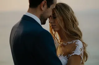 恋爱中的新婚夫妇