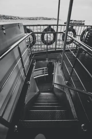 栏杆，楼梯，台阶和楼梯，方向，建筑，前进的道路，没有人，一天