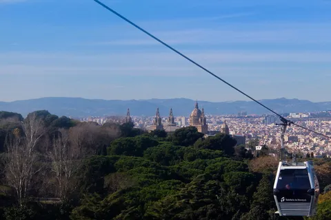 索道、城堡、景观、建筑、建筑结构、植物、山脉、建筑外观