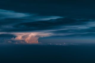 云，自然，户外，天气，天空，云，积云，蔚蓝的天空