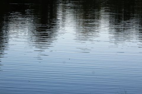 湖，水，蓝色，黑色，倒影，傍晚，黑暗，涟漪