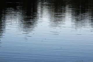 湖，水，蓝色，黑色，倒影，傍晚，黑暗，涟漪