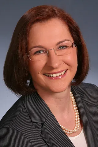 andrea struebind，教授，德国奥尔登堡，神学家，女性，人物，肖像