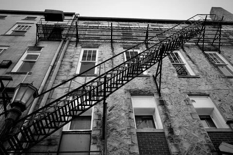 灯，灯柱，向上，黑色，灰色，白色，阴影，阴影