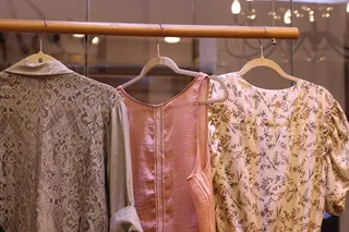 时尚、服装、衬衫、精品店、女性、衣架、商店、悬挂