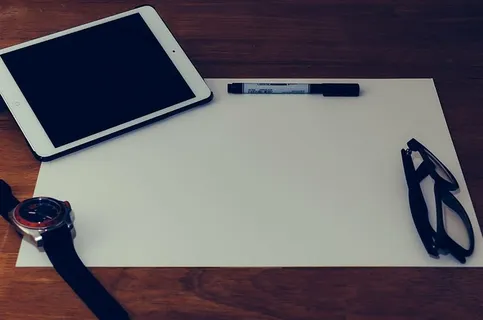 白色，ipad，旁边，笔，纸，工作站，moodboard，手表