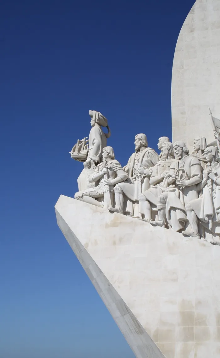 里斯本，瓦斯科·达伽马，2017年5月，雕塑、人体表现、天空、雕像、艺术和工艺