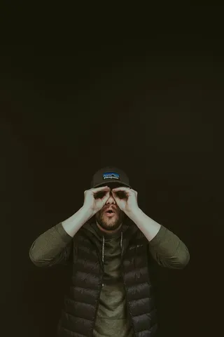 人物，长相，相机，黑暗，时尚，服装，人物，男人