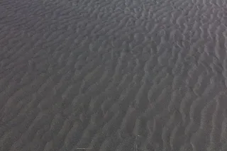 灰色沙滩，黑色沙滩，新西兰，皮哈海滩，瓦夫海滩，沙滩，全框架