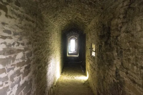 卡菲利, 英国, 卡菲利城堡, 可怕, 潮湿, 石, 通路, 中世纪