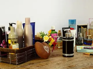 泵，瓶子，旁边，木制，托盘，化妆品，化妆品，眼影