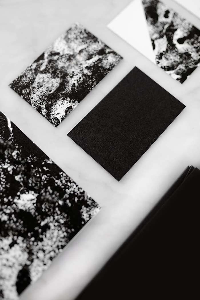 黑白模型商业品牌模板