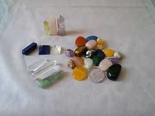 石英、方尖碑、金字塔、高角度视图、变化、选择、静物、室内