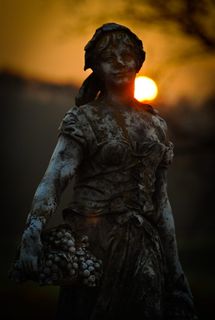 立陶宛，维尔纽斯，贝尔蒙塔斯，阳光，阳光，活雕塑，雕塑，天使