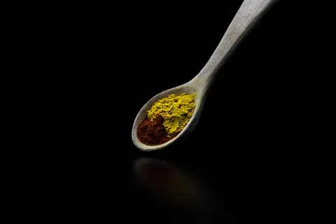 没有人,咖喱,胡椒,勺子,木头,黑暗,厨房用具,摄影棚拍摄 没有人,咖喱,胡椒,勺子,木头,黑暗,厨房用具,摄影棚拍摄