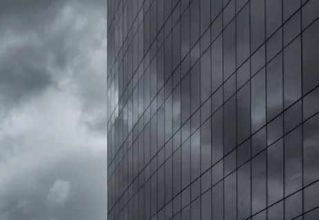 高角度灰度照片,建筑,灰度,摄影,窗户,建筑,城市,天空 高角度灰度照片,建筑,灰度,摄影,窗户,建筑,城市,天空