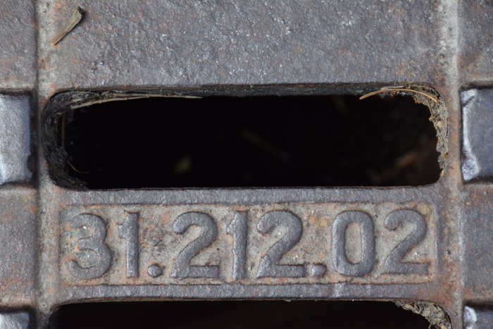 人孔盖，通道，gulli，gullideckel，污水系统，道路，金属，无人