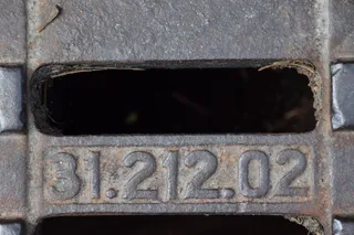 人孔盖，通道，gulli，gullideckel，污水系统，道路，金属，无人