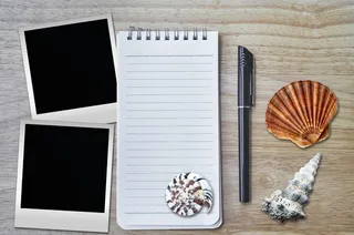 平面，躺着，摄影，教科书，钢笔，贝壳，胶粘物，假日
