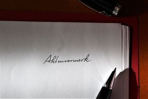 法案、律师、司法、律师、注释、文件编辑、律师事务所、官僚机构