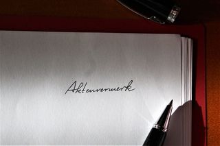 法案、律师、司法、律师、注释、文件编辑、律师事务所、官僚机构