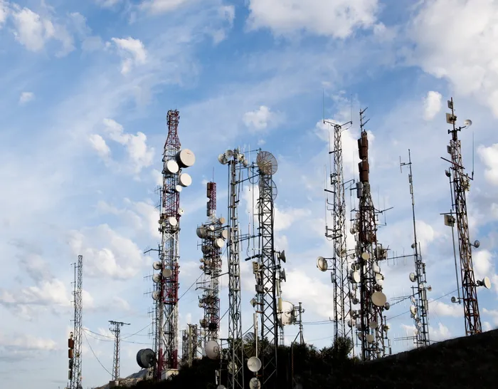 torres、communications、marbella、sky、repeater、wave、link、technology