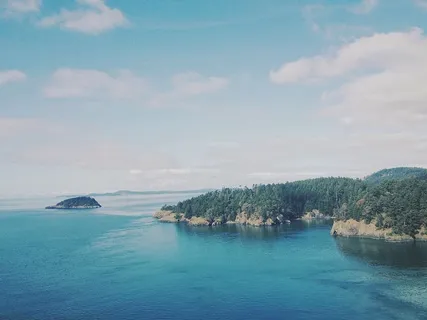 海水、蓝色、天空、白天、岛屿、多云、自然、景观 海水、蓝色、天空、白天、岛屿、多云、自然、景观