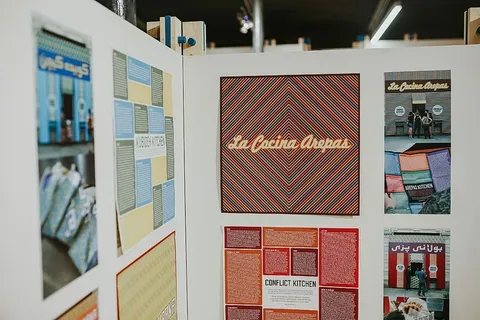 收集了一些引人深思的海报和图片