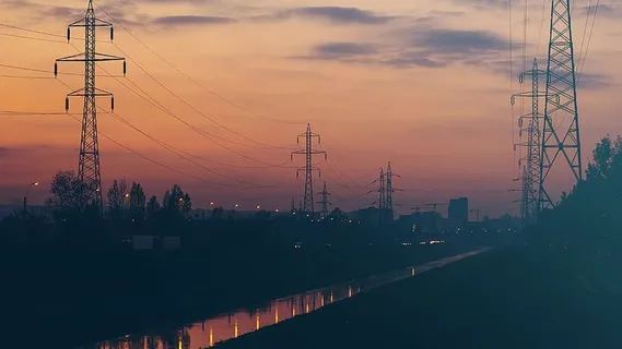 日落,黄昏,电线,天空,云朵,城市,河流,水 日落,黄昏,电线,天空,云朵,城市,河流,水