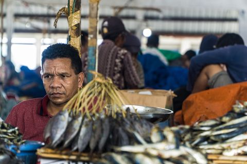 印度尼西亚，纳闽巴乔，当地市场，肖像，人物，街道，供应商，市场