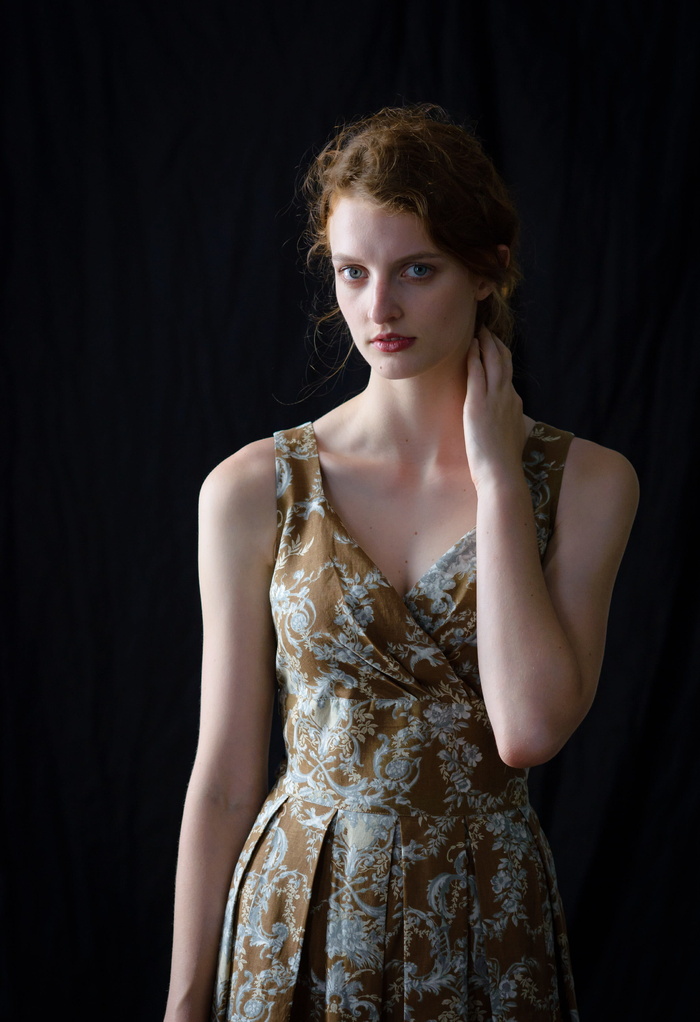 抱着脖子的女人, 女人, 肖像, 女性, 白种人, 连衣裙, 花香, 红头发