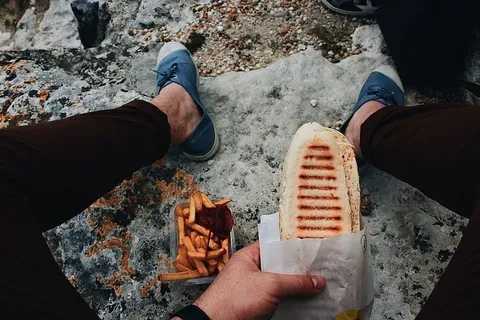 人,人,食物,法国普罗旺斯堡,鞋,衣服,服装 人,人,食物,法国普罗旺斯堡,鞋,衣服,服装