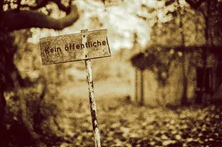 标志，德语，破碎，深褐色，失落的地方，keinöffentlicher，keineöffentliche，无公开