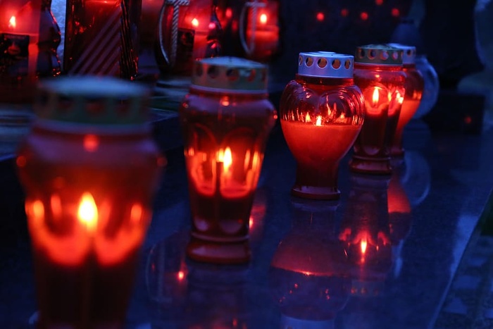 所有圣人，红蜡烛，灯笼，照明，灯光，夜晚，燃烧，火焰