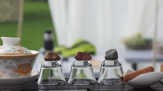 格鲁吉亚，巴统，杯子，石头，颜色，中文，盖碗，茶