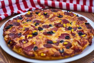 比萨饼、面团、面粉、热的、新鲜的、饥饿的、食物照片、营养