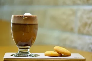 热巧克力，黑，可可，咖啡，黑可可，食品和饮料，咖啡饮料，关注前景